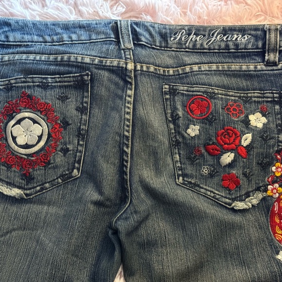 Authentic Pepe Jeans Women's Embroidered Blue Jeans